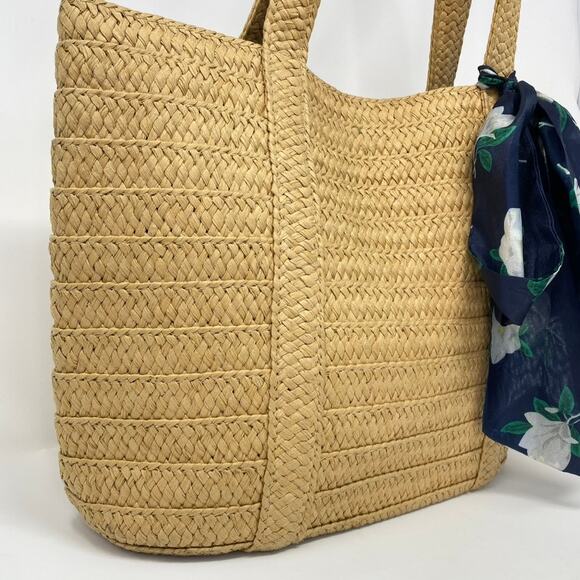 Draper James Straw Everyday Shoulder Bag Tote with Floral Twilly Scarf - Picture 2 of 10